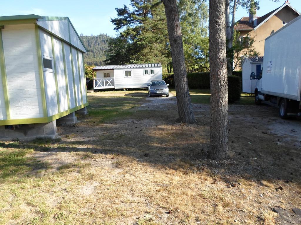 Camping Les Pinasses La Chapelle  Exterior foto
