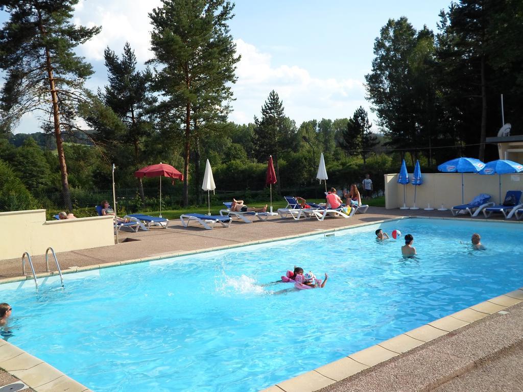 Camping Les Pinasses La Chapelle  Exterior foto