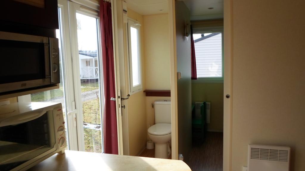 Camping Les Pinasses La Chapelle  Exterior foto
